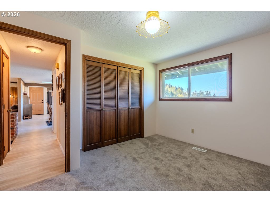 32728 Northeast Chamberlain Road Corbett, OR 97019 - Photo 21 of 45 Bedroom
