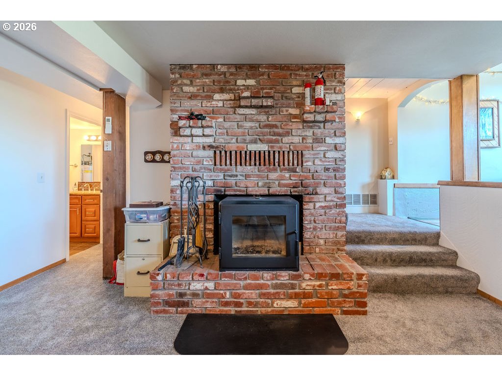 32728 Northeast Chamberlain Road Corbett, OR 97019 - Photo 24 of 45 Fireplace Wood Burning Stove/Insert