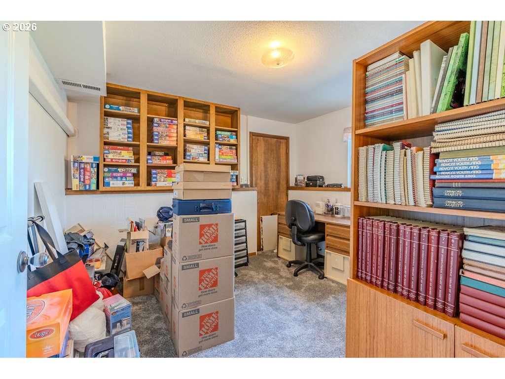 32728 Northeast Chamberlain Road Corbett, OR 97019 - Photo 28 of 45 Bedroom