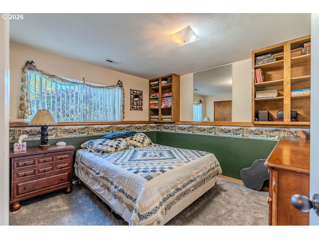 32728 Northeast Chamberlain Road Corbett, OR 97019 - Photo 29 of 45 Bedroom