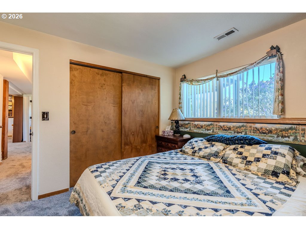 32728 Northeast Chamberlain Road Corbett, OR 97019 - Photo 30 of 45 Bedroom