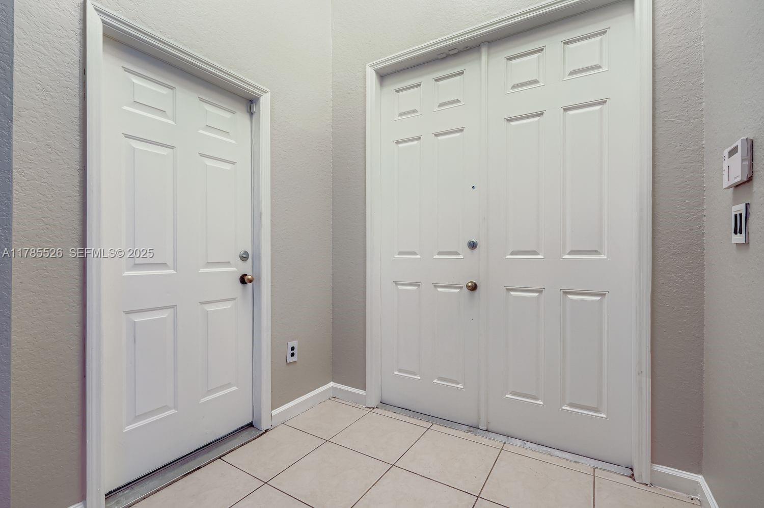 146 Northeast 36th Terrace Homestead, FL 33033 - Photo 5 of 37