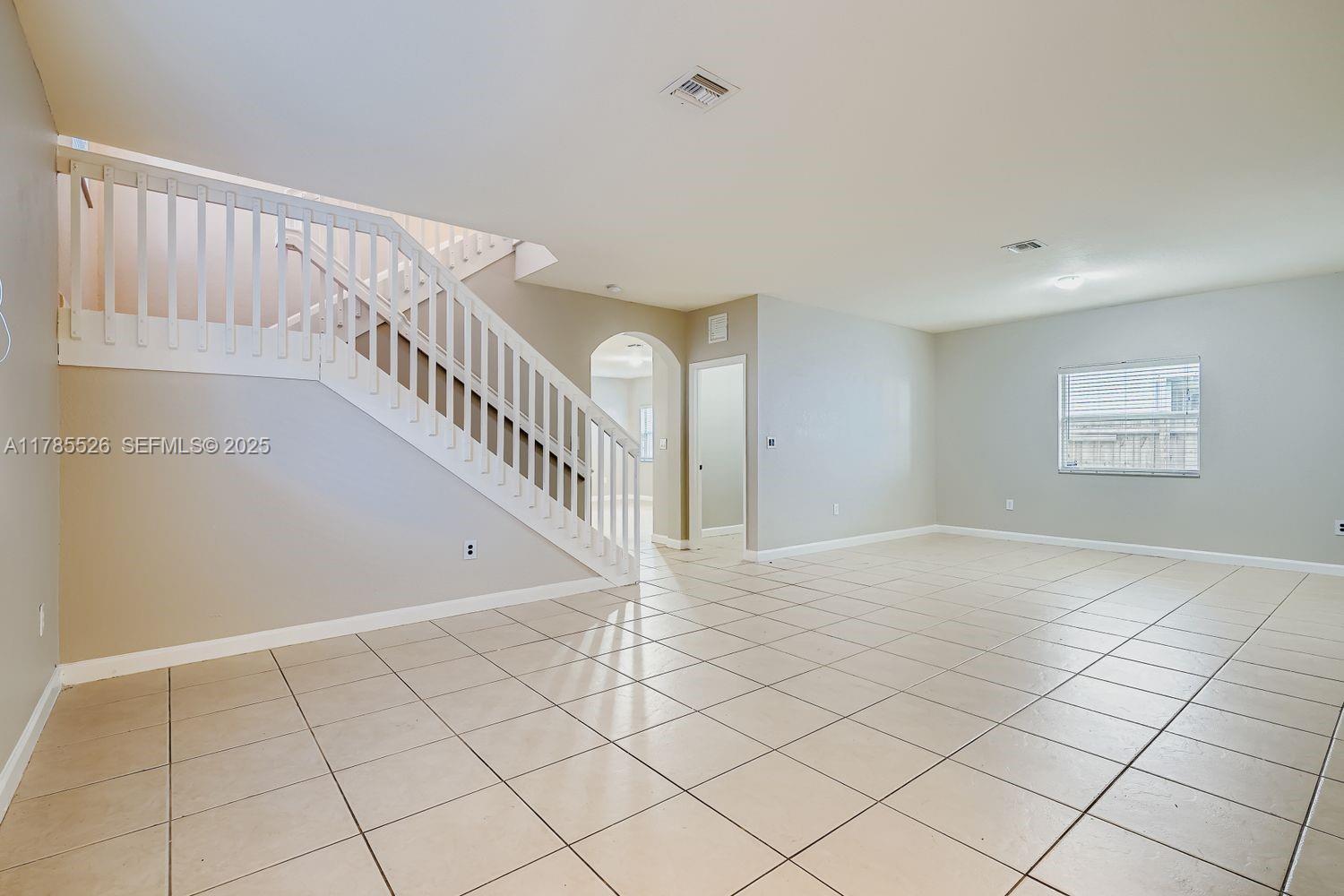 146 Northeast 36th Terrace Homestead, FL 33033 - Photo 6 of 37