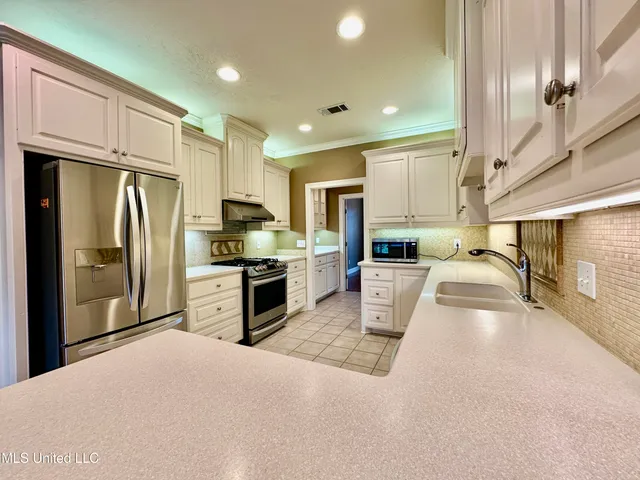 $430,000 | 105 Glen Auburn Drive, Clinton, MS 39056