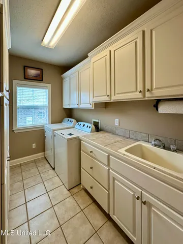 $430,000 | 105 Glen Auburn Drive, Clinton, MS 39056