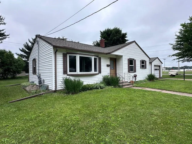 $167,900 | 118 Robert Street, Clintonville, WI 54929