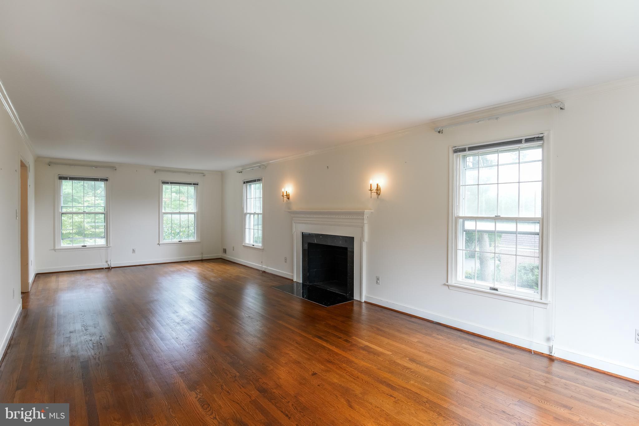 12320 Rivers Edge Drive Potomac, MD 20854 - Photo 4 of 23 Formal Living Room