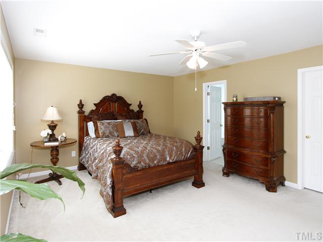 8316 Neuse Lawn Road Raleigh, NC 27616 - Photo 13 of 22 Gallery Image 13