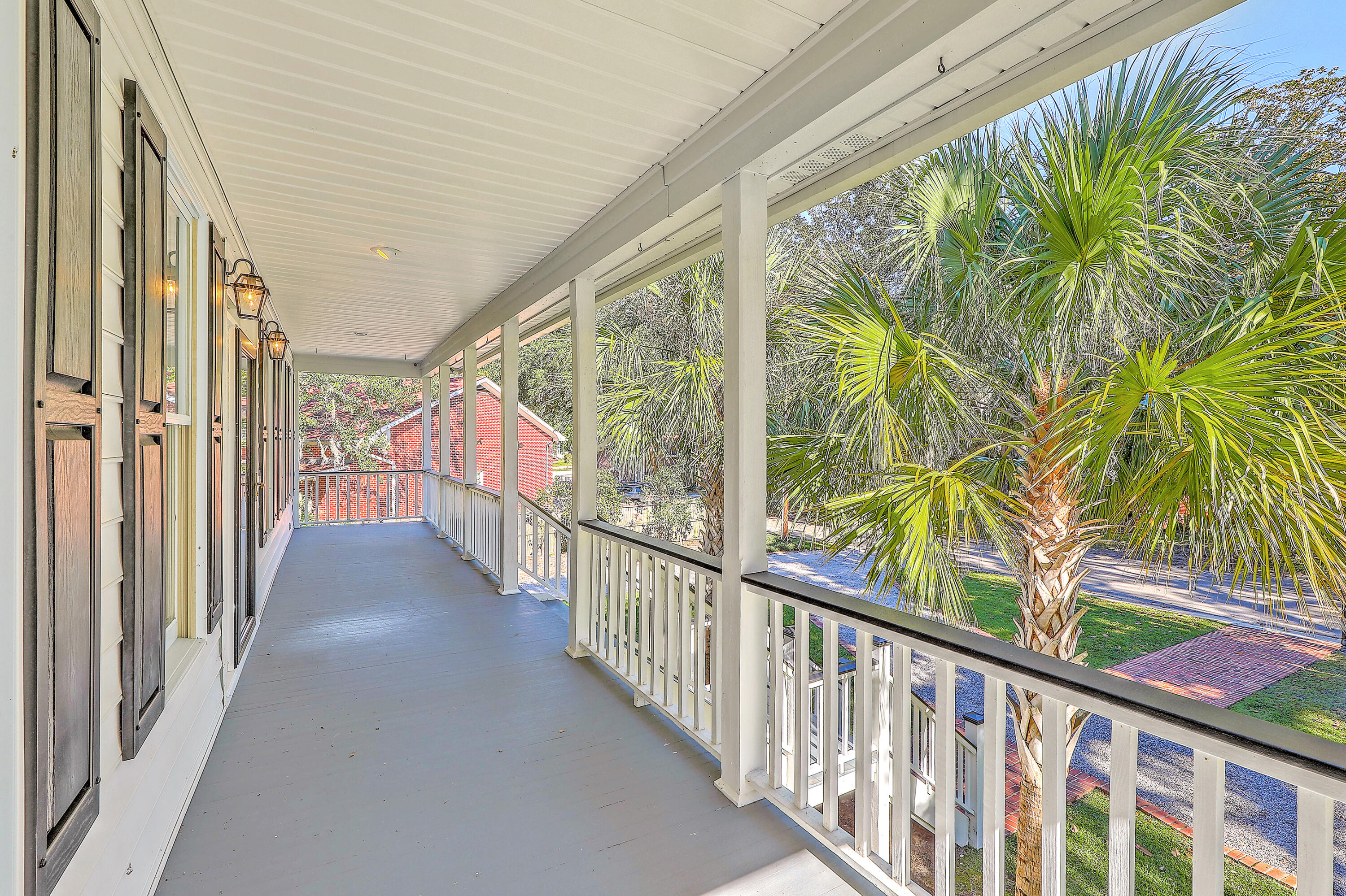 317 Rutherford Street Summerville, SC 29483 - Photo 7 of 50 Front Porch