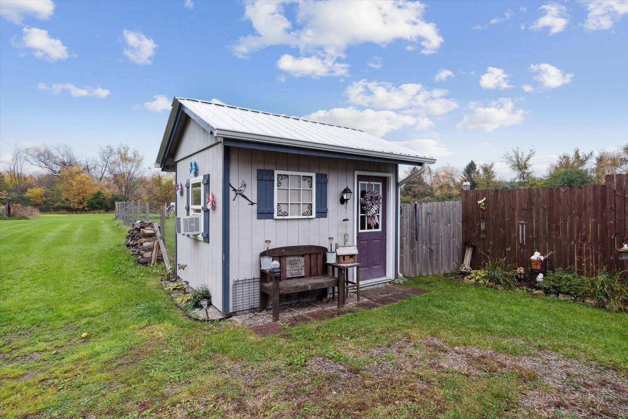 6925 Jones Road Jackson, MI 49201 - Photo 8 of 41 Jones she shed