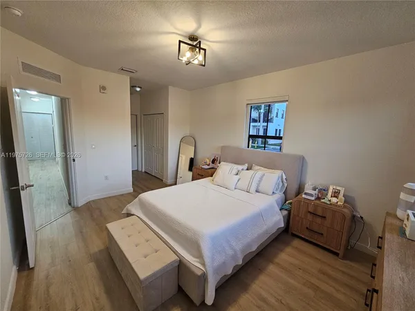 $2,700 | 15520 Southwest 136th Street, Unit 106, Miami, FL 33196