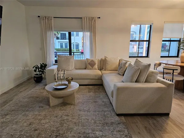 $2,700 | 15520 Southwest 136th Street, Unit 106, Miami, FL 33196