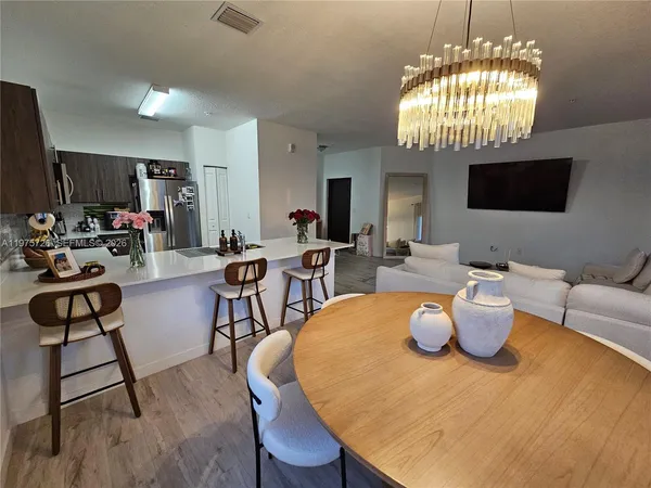 $2,700 | 15520 Southwest 136th Street, Unit 106, Miami, FL 33196