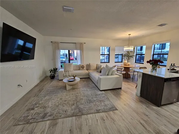 $2,700 | 15520 Southwest 136th Street, Unit 106, Miami, FL 33196