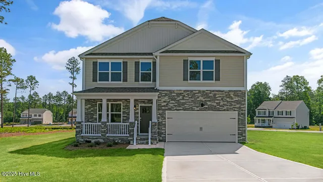 $365,000 | 3040 Platinum Circle, West End, NC 27376