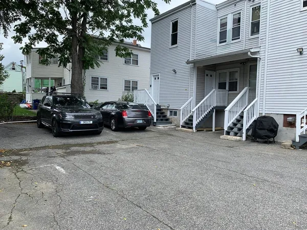 $3,000 | 50 Oliver Street, Unit D, Somerville, MA 02145