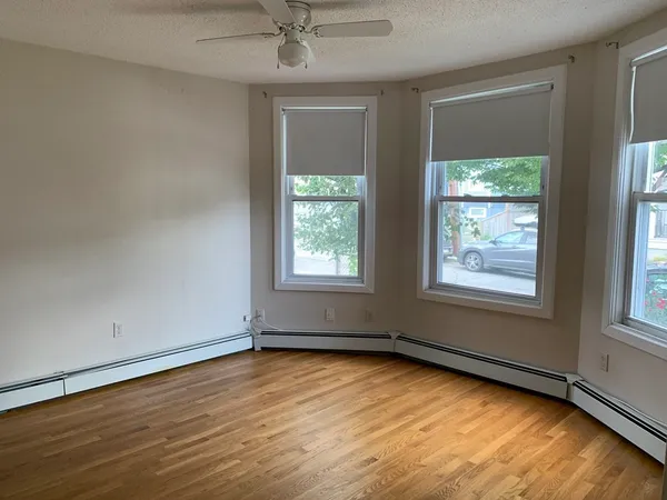 $3,000 | 50 Oliver Street, Unit D, Somerville, MA 02145