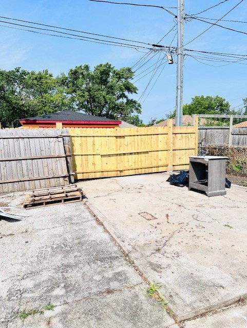 9508 South Green Street Chicago, IL 60643 - Photo 23 of 47 a view of a terrace area