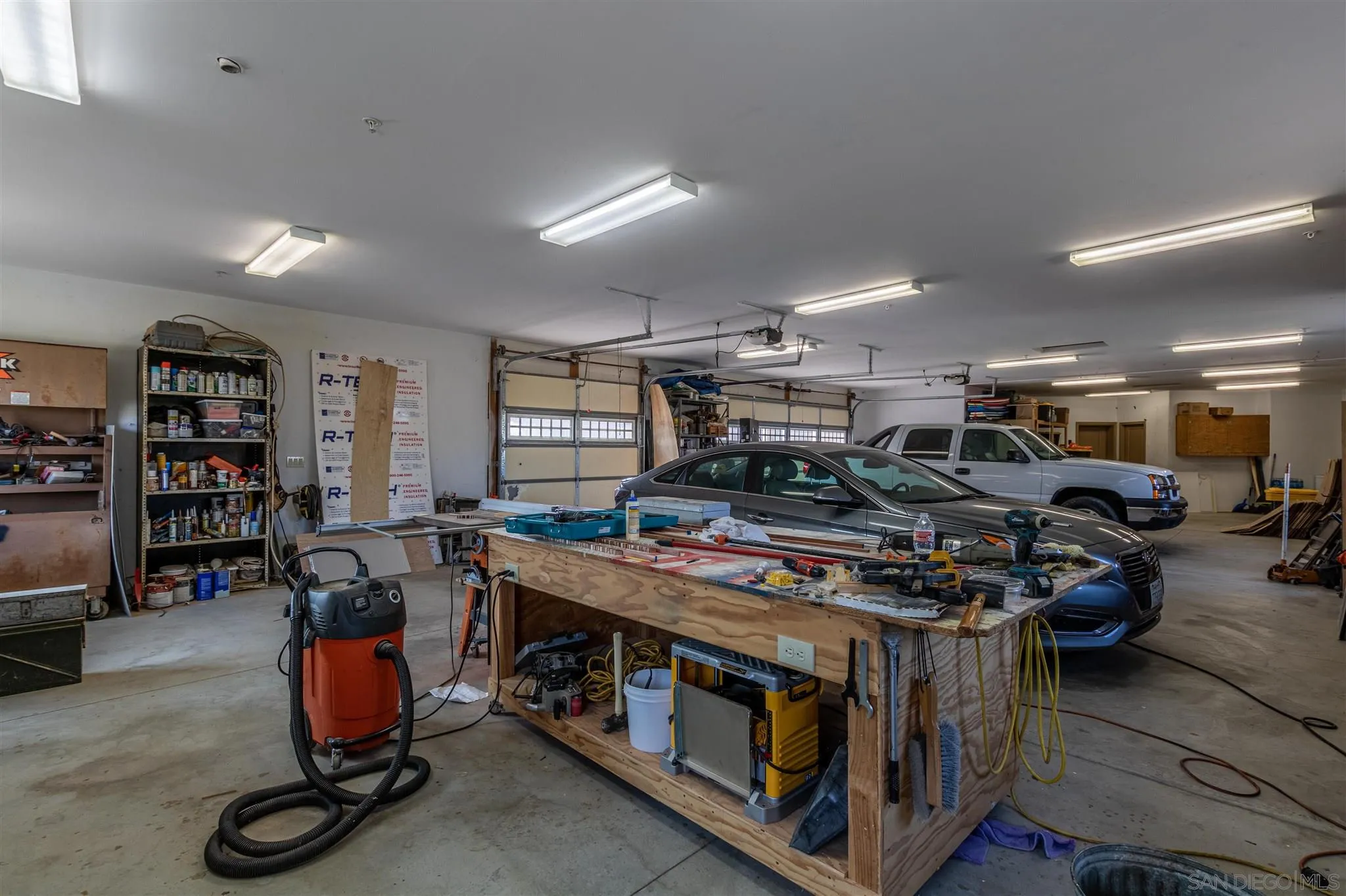 29482 Paso Robles Road Valley Center, CA 92082 - Photo 35 of 37 a room with furniture and gym equipment