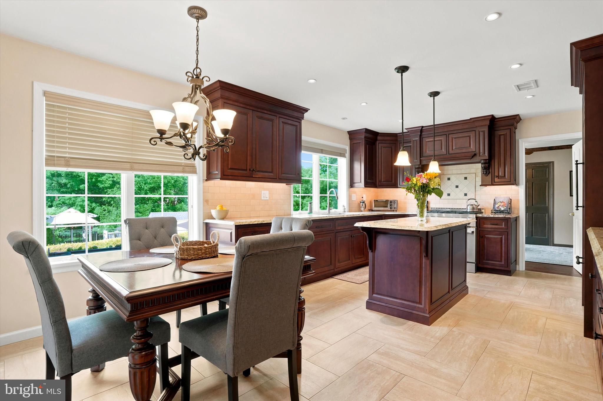 119 Tanyard Road Richboro, PA 18954 - Photo 8 of 48