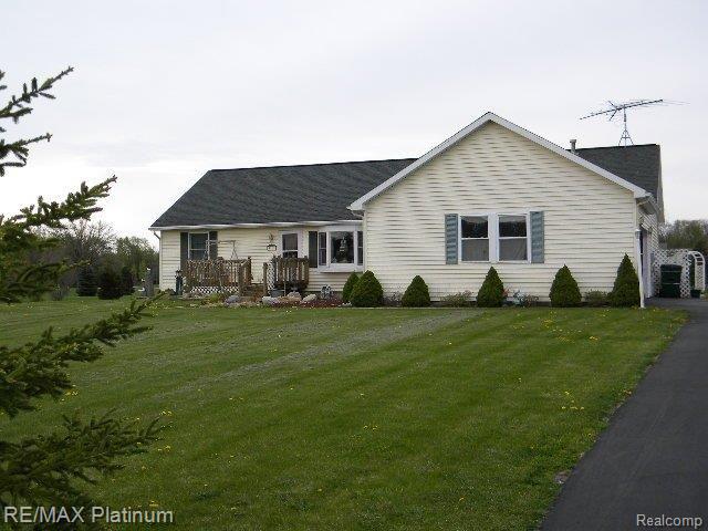 3911 Emmaus Lane Howell, MI 48855 - Photo 20 of 22 128