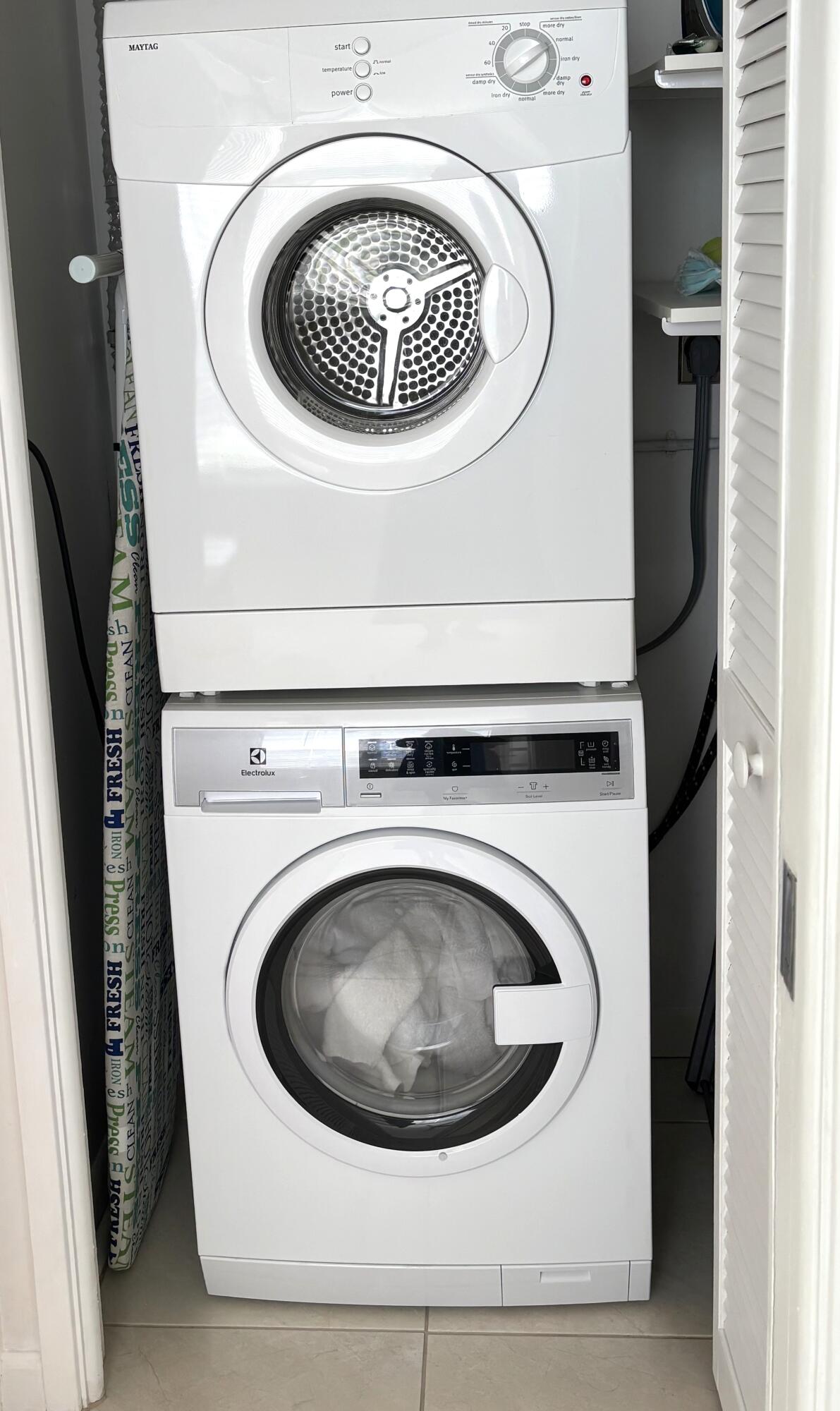 605 Oaks Drive, Unit 503 Pompano Beach, FL 33069 - Photo 14 of 15 a close up view of washer and dryer