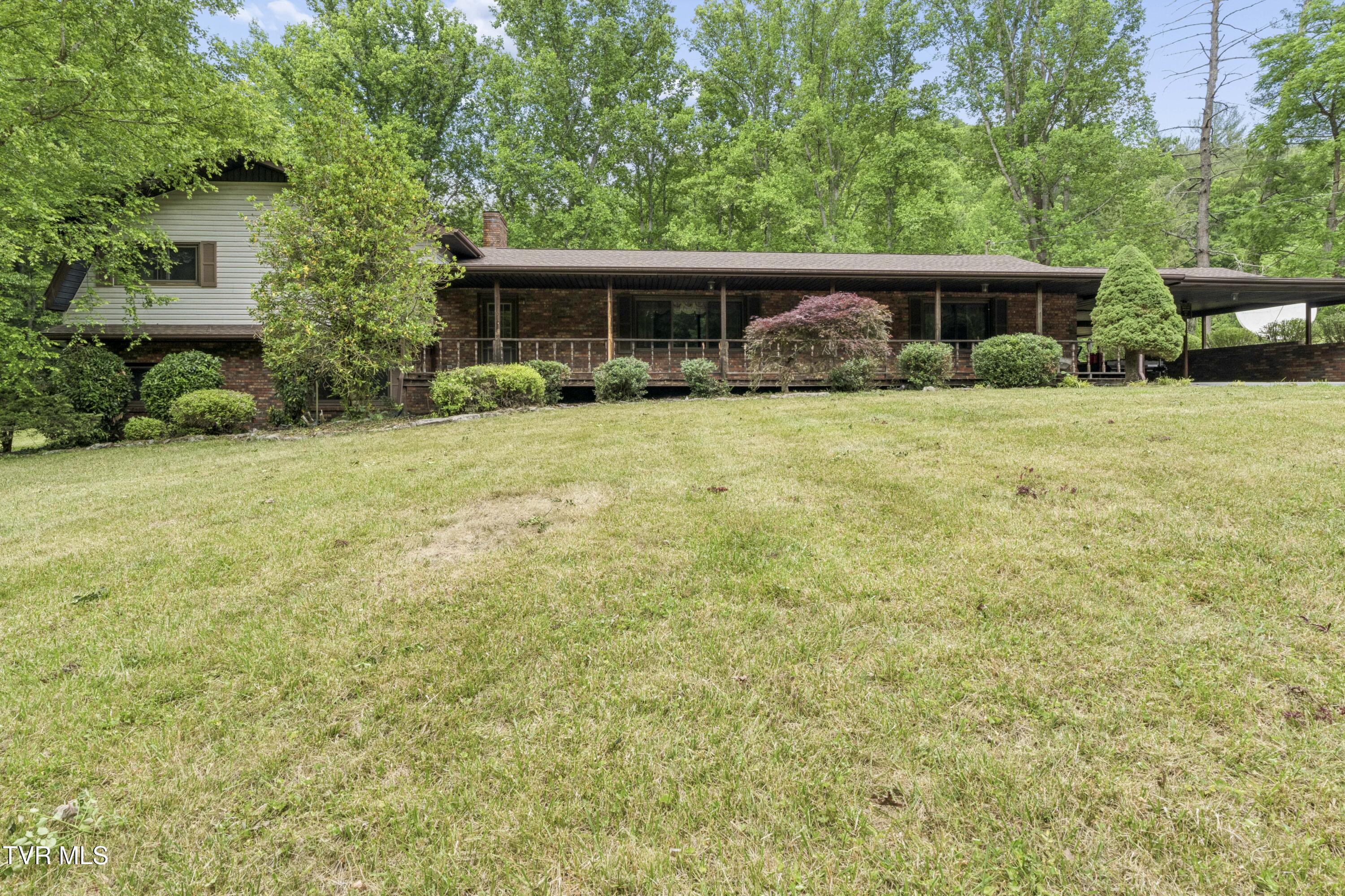 128 Lum McIntosh Road Erwin, TN 37650 - Photo 8 of 106 LumMc--49