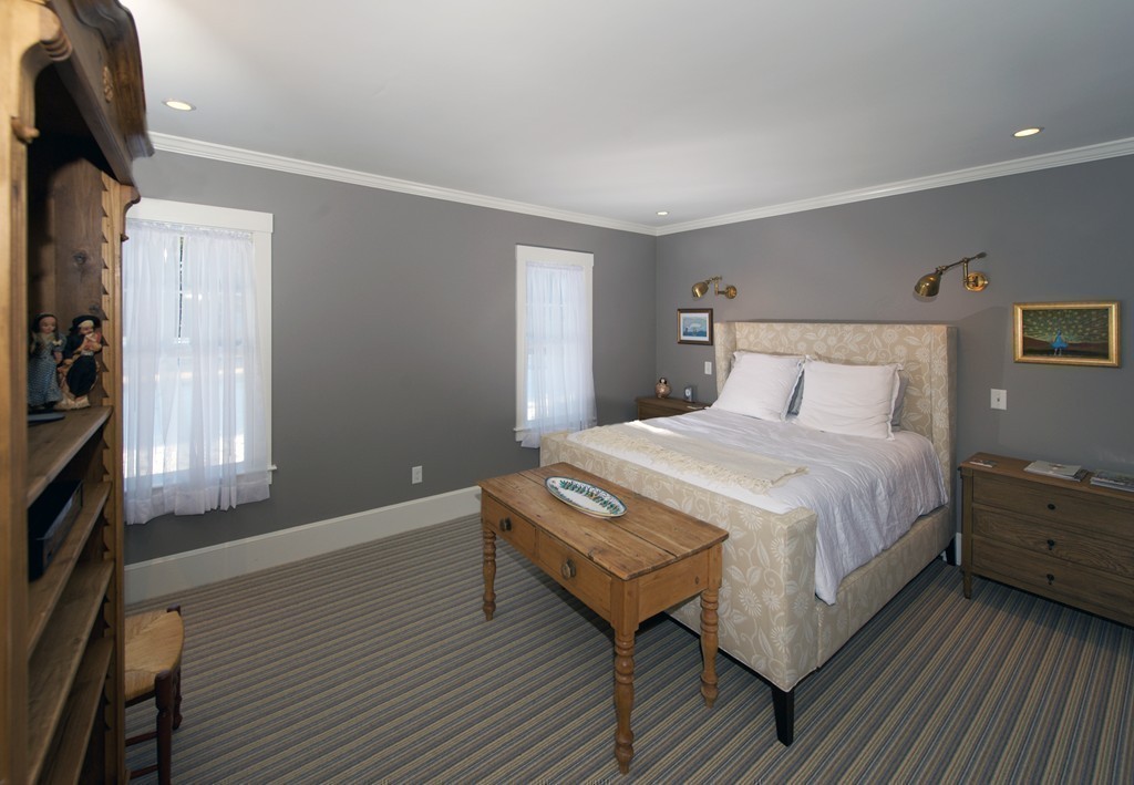 567 Bay Road Duxbury, MA 02332 - Photo 11 of 19 Gallery Image 11