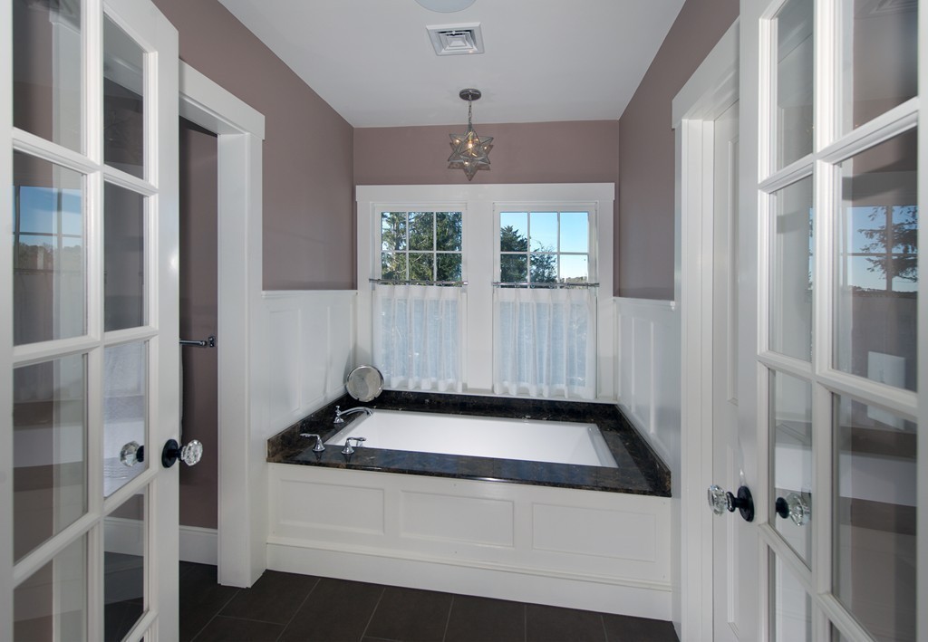 567 Bay Road Duxbury, MA 02332 - Photo 14 of 19 Gallery Image 14