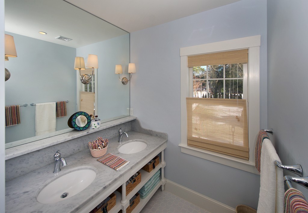 567 Bay Road Duxbury, MA 02332 - Photo 17 of 19 Gallery Image 17