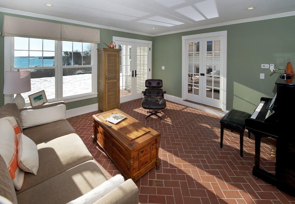 567 Bay Road Duxbury, MA 02332 - Photo 8 of 19 Gallery Image 8