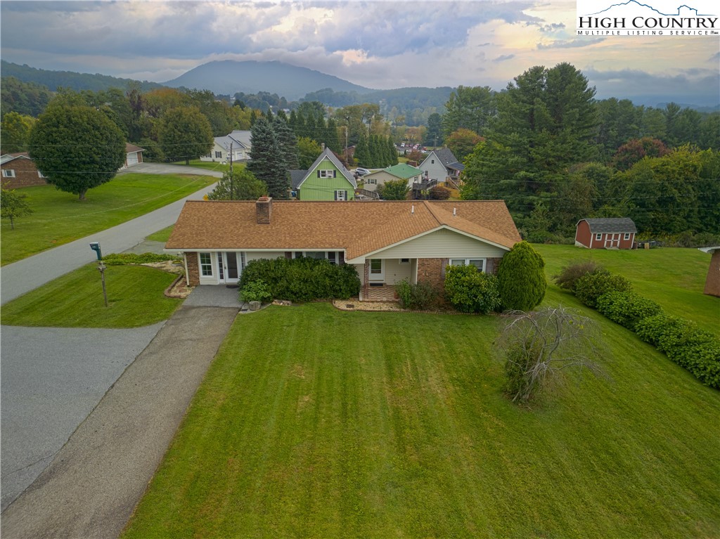 246 Lawson Lane Jefferson, NC 28640 - Photo 8 of 42 Gallery Image 8