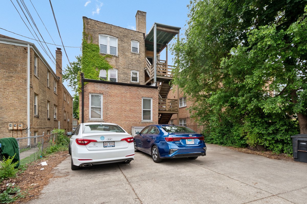2732 West Greenleaf Avenue, Unit 3 Chicago, IL 60645 - Photo 3 of 15