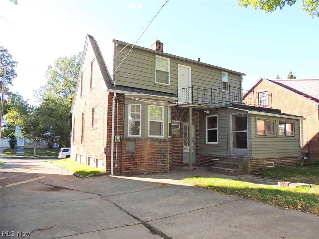 977 Woodview Road Cleveland, OH 44121 - Photo 20 of 20