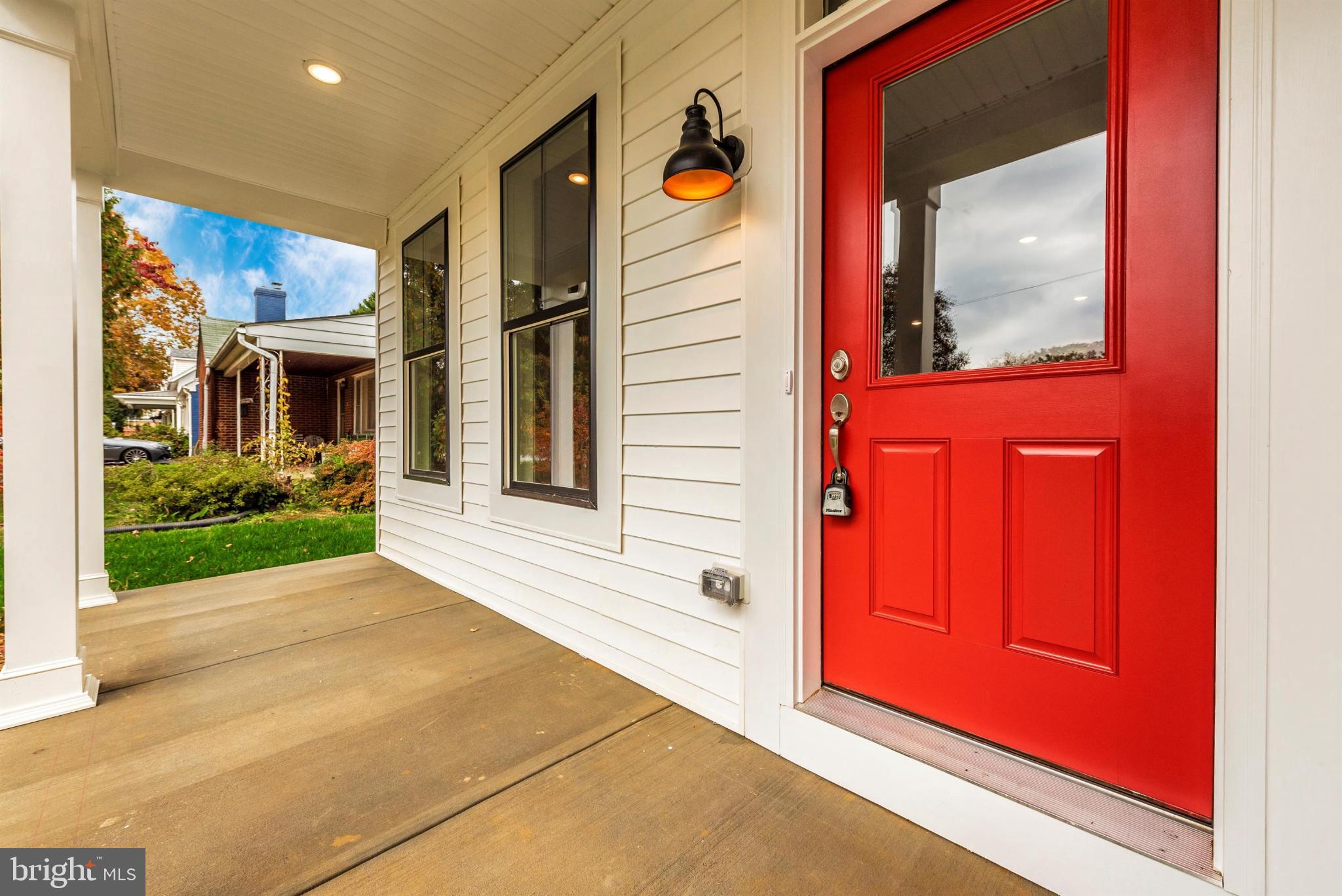 16 North Lot Easton, MD 21601 - Photo 5 of 49 Charming entryway with vibrant red door.