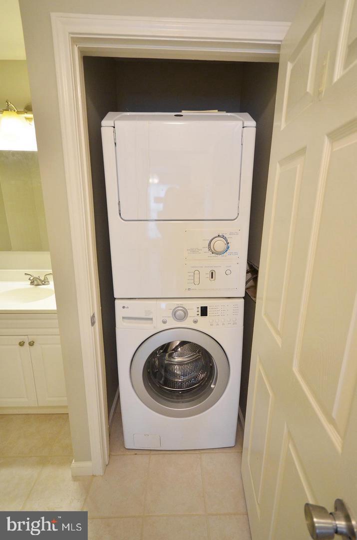 21013 Timber Ridge Terrace, Unit 101 Ashburn, VA 20147 - Photo 19 of 23