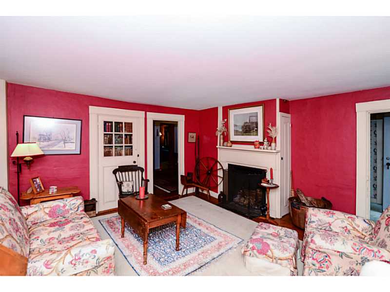 531 Puncatest Neck Road Tiverton, RI 02878 - Photo 10 of 25 Living Room.