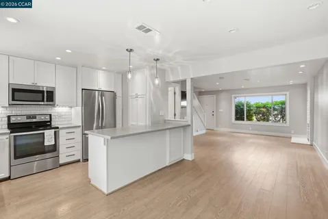 $685,000 | 30 Miramonte Drive, Moraga, CA 94556