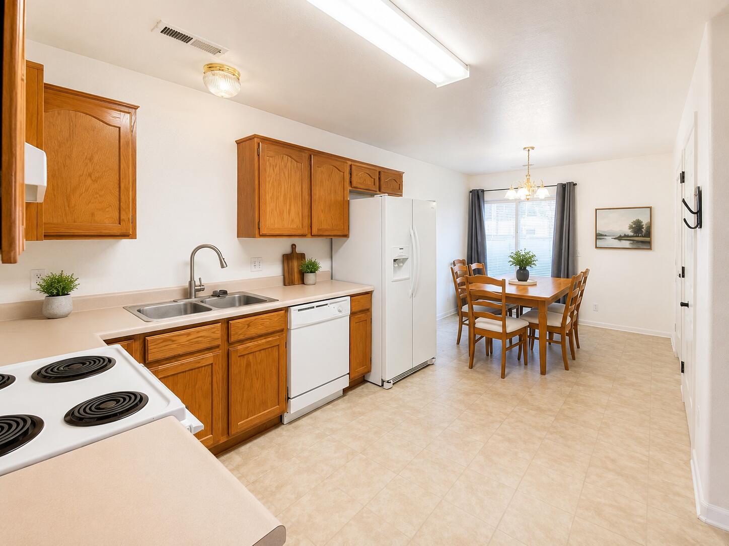 611 Diagonal Street St. George, UT 84770 - Photo 13 of 20 Kitchen 608