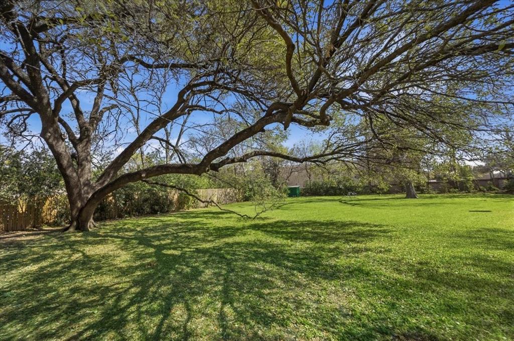 6321 Greenway Road Fort Worth, TX 76116 - Photo 40 of 40 View of green lawn