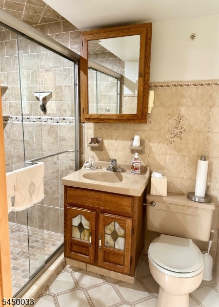 194 Glenwood Road Elizabeth, NJ 07208 - Photo 11 of 14
