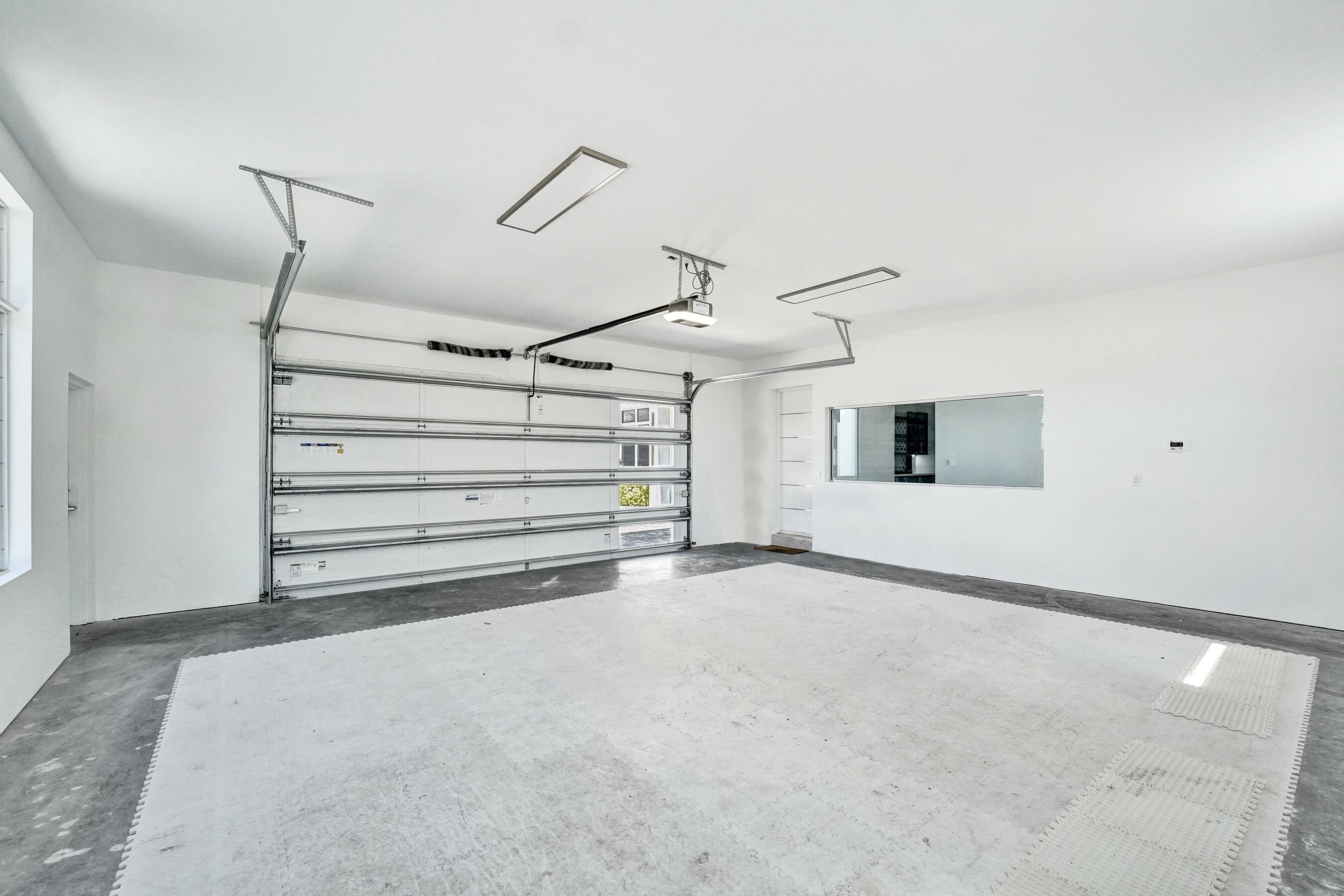 11201 Southwest 3rd Street Plantation, FL 33325 - Photo 65 of 79 Garage