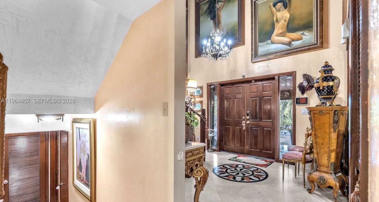 15425 Southwest 268th Street Homestead, FL 33032 - Photo 10 of 62 a view of walk in closet