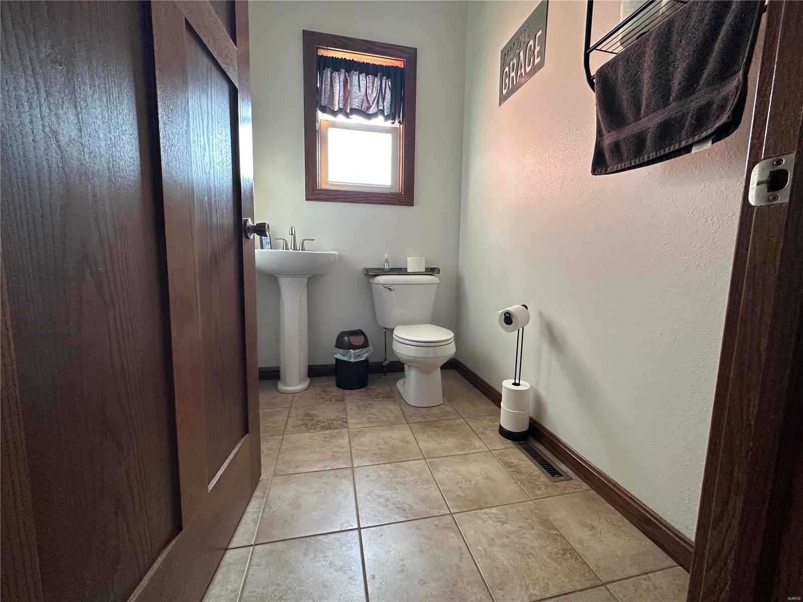 3343 Venhaus Road Trenton, IL 62293 - Photo 12 of 35 Gallery Image 12