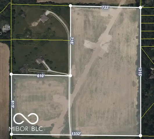 $669,900 | 6000 West Hellis Drive, Muncie, IN 47304