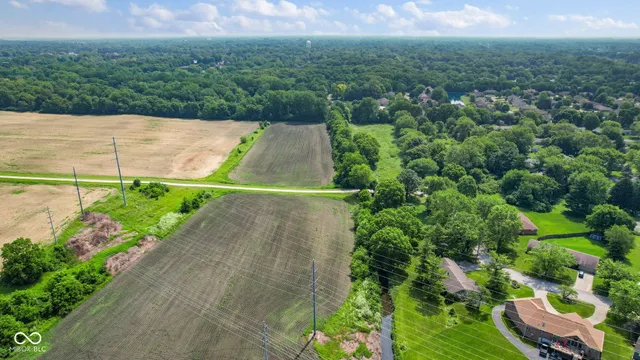 $669,900 | 6000 West Hellis Drive, Muncie, IN 47304