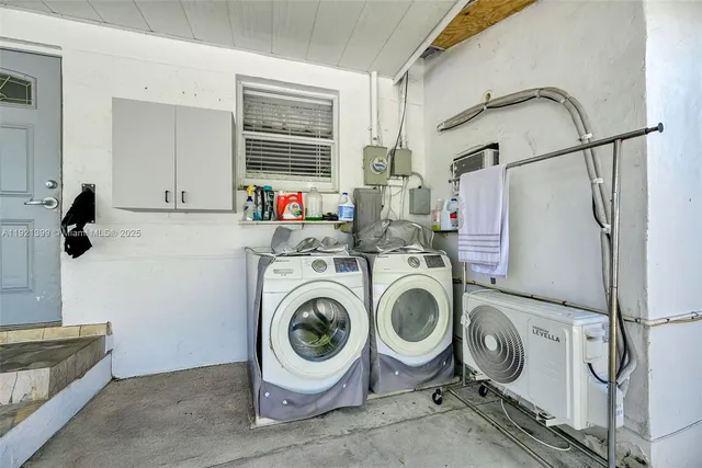 a view of a back yard from a corridor