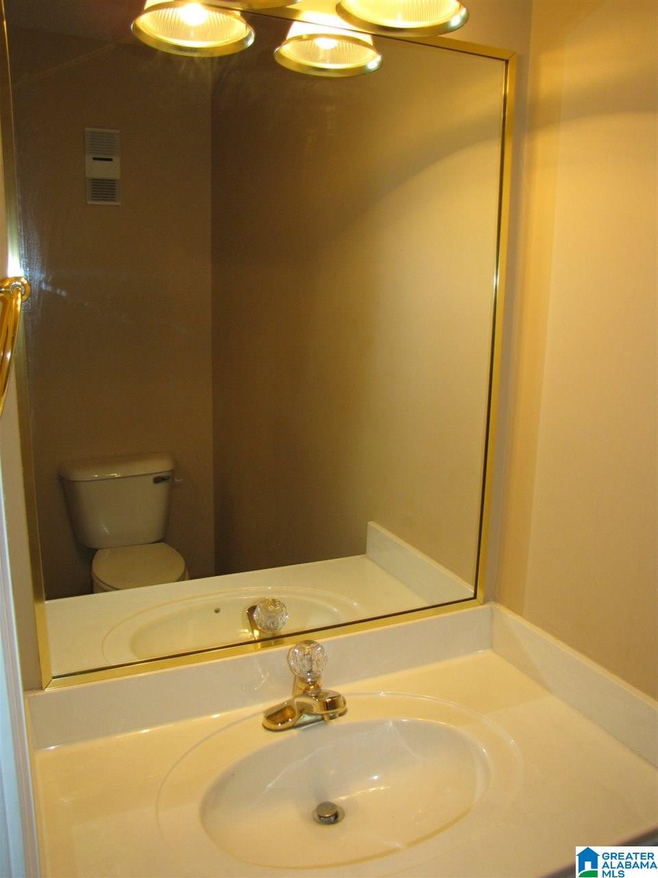 483 Raleigh Avenue Homewood, AL 35209 - Photo 10 of 20
