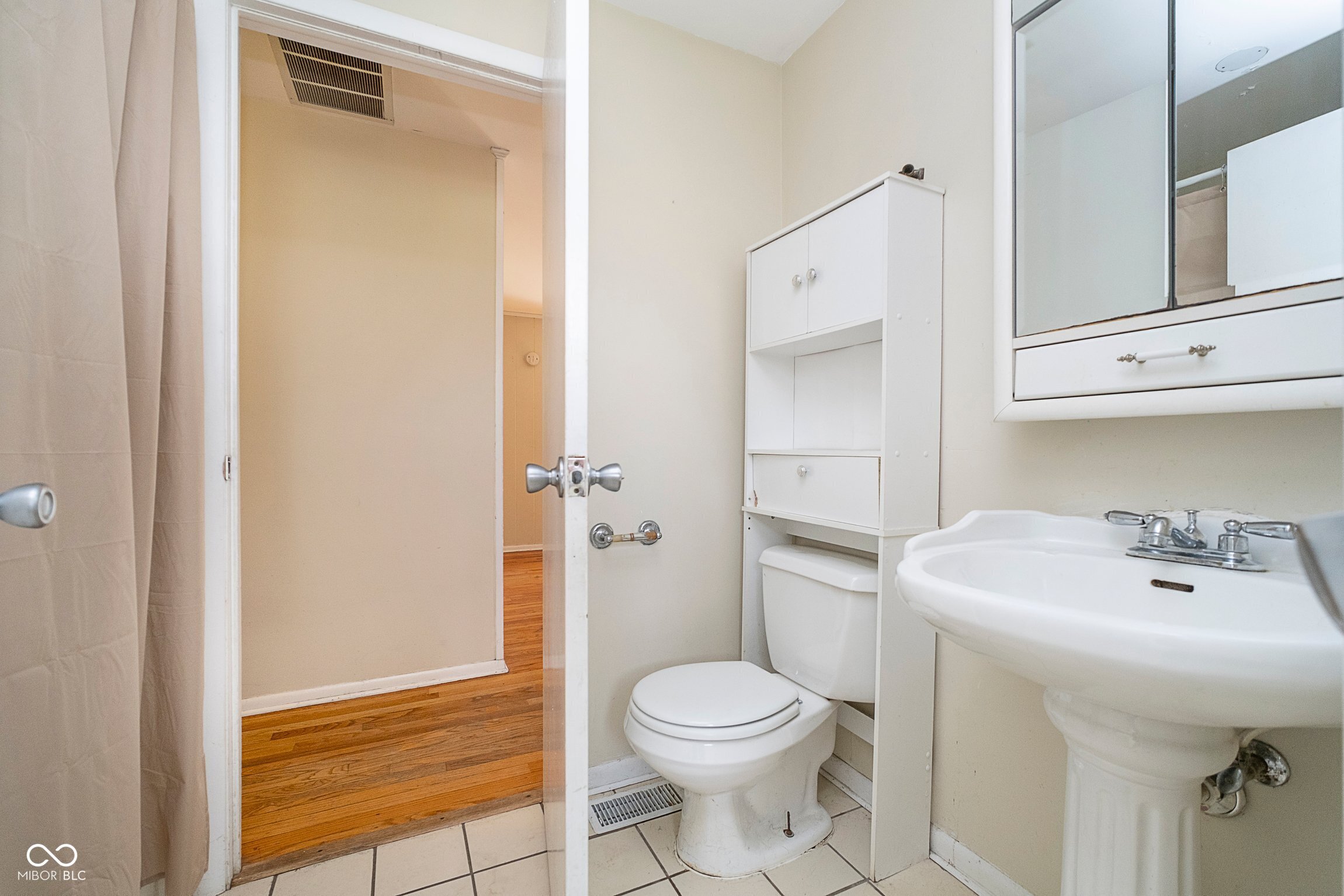 5061 Sylvan Road Indianapolis, IN 46228 - Photo 13 of 25 Gallery Image 13