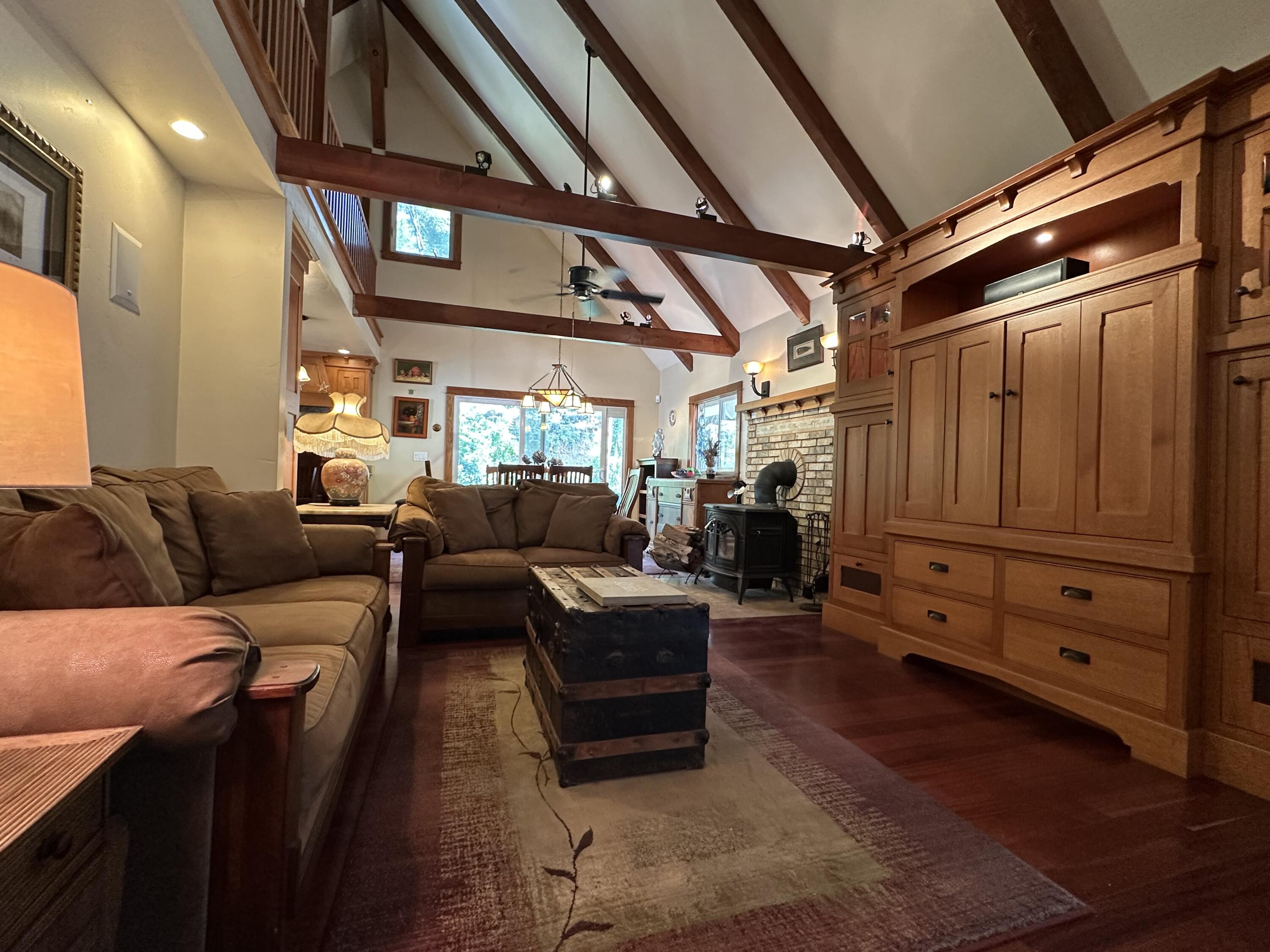 121 Flame Tree Road Burnt Ranch, CA 95527 - Photo 10 of 33